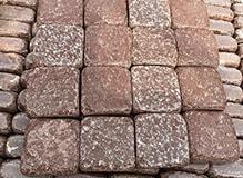 Брусчатка галтованная из лемизита, цвет-бордо, фото Купить Лемезит-брусчатка-галтованная, цвет-бордо в Ростове-на-Дону
